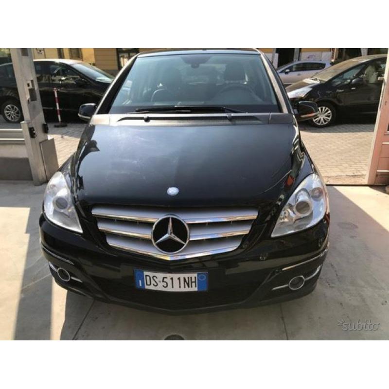 MERCEDES-BENZ B 180 CDI Sport